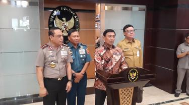 Wiranto mengumumkan bahwa pemerintah mengkaji ulang soal penjabat gubernur dari kalangan Polri