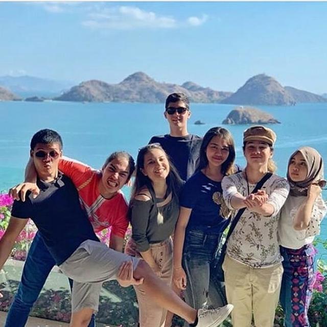 6 Potret Kedekatan Diandra Marsha Bareng Al, El dan Dul, Sepupu Kompak