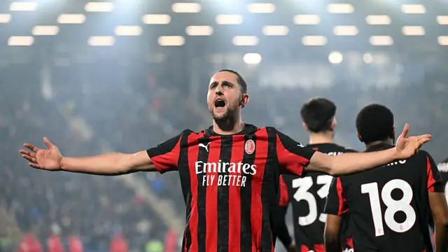 Foto: Penampilan Gemilang Adrien Rabiot Bawa AC Milan Menang Comeback atas Como di Liga Italia