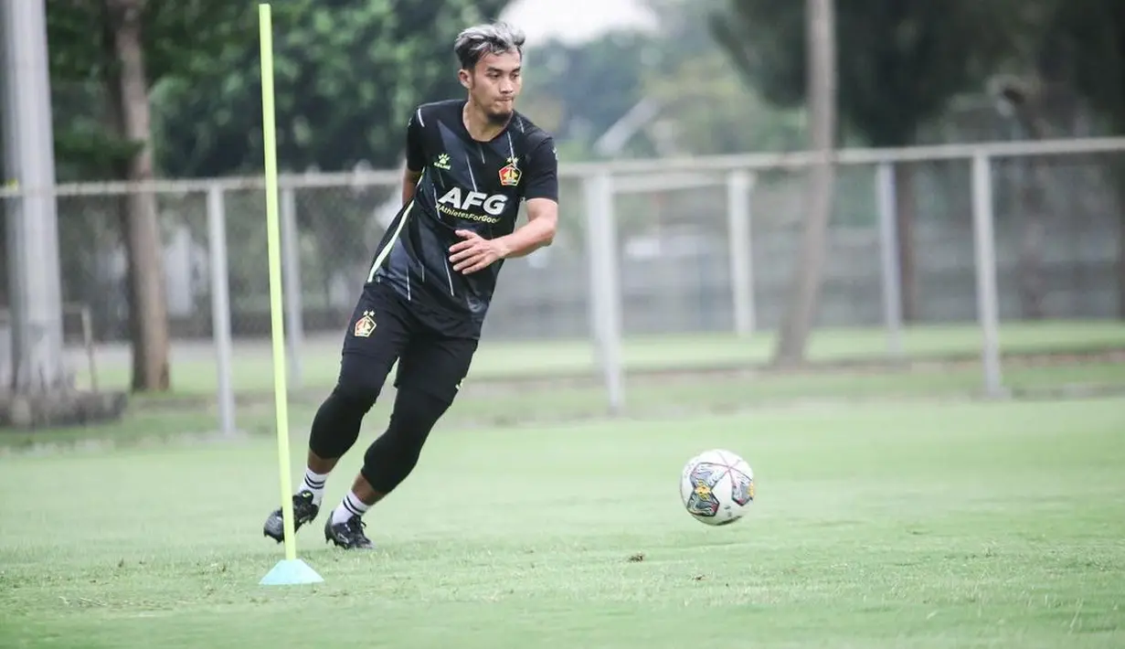 kabar terbaru Gunawan didepak dari klubnya. Gunawan dilepas oleh Persik Kediri klub tempat Gunawan bermain. Hal itu diungkapkan melalui instagram @persikfcofficial. [Instagram/gunawandwicahyo13]