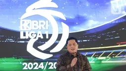 Ketua Umum Persatuan Sepakbola Seluruh Indonesia (PSSI), Erick Thohir mengapresiasi komitmen Bank Rakyat Indonesia (BRI) yang menjadi sponsor Liga 1 Indonesia untuk tahun ke empat secara berturut turut. (Liputan6.com/Herman Zakharia)