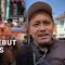 Warga Berebut Ayam Gratis, Peternak Keluhkan Harga Pakan Tinggi
