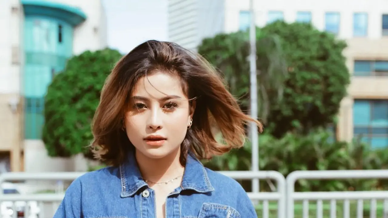FOTO: Gaya OOTD Awkarin Tampil Casual, Bisa Jadi Inpsirasi