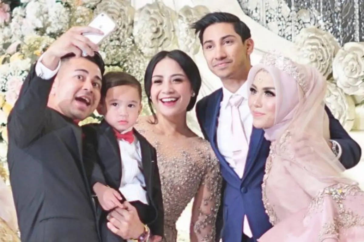 [Bintang] Raffi Ahmad dan Nagita Slavina