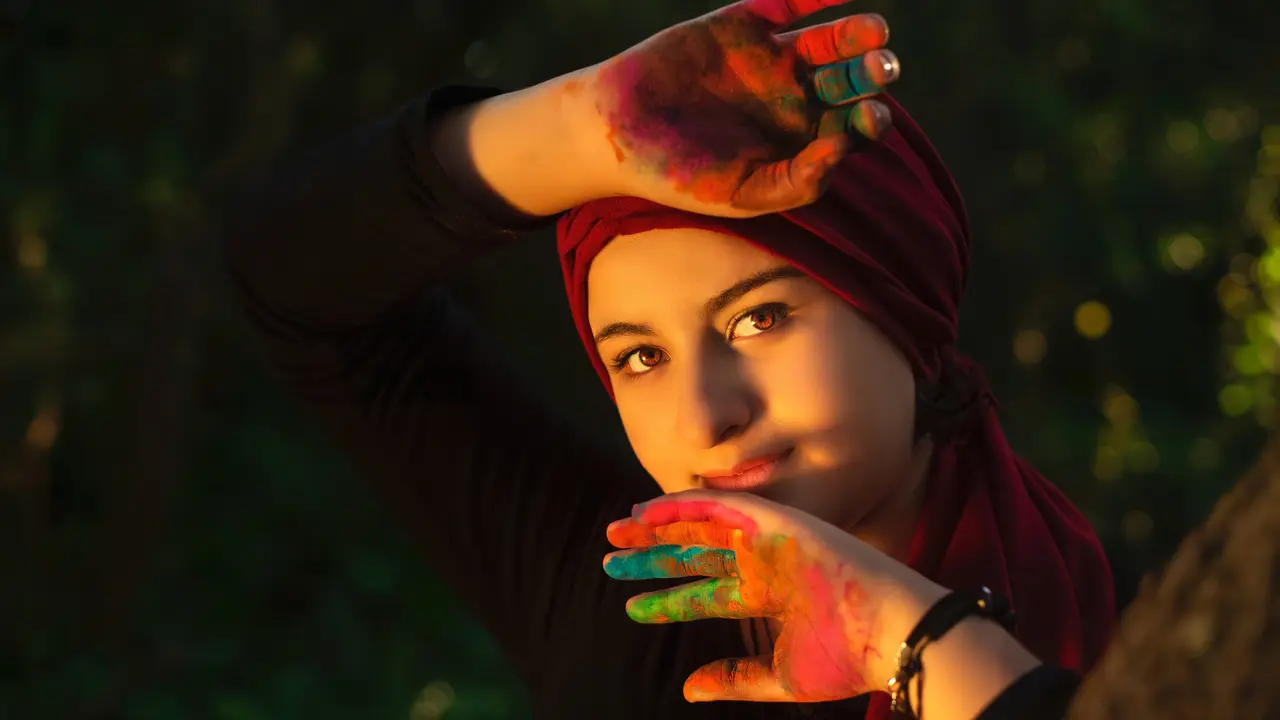 Hijab/Unsplash Aziz Acharki