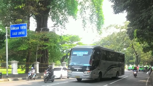 Bus Damri Bogor