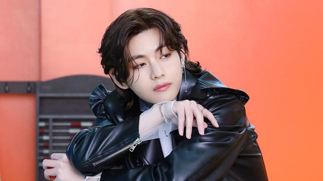 Kim Taehyung atau V BTS. (Facebook/ BTS (방탄소년단))