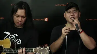 Musikimia menyanyikan single "Dan Bernyanyilah" secara akustik di Liputan6.com