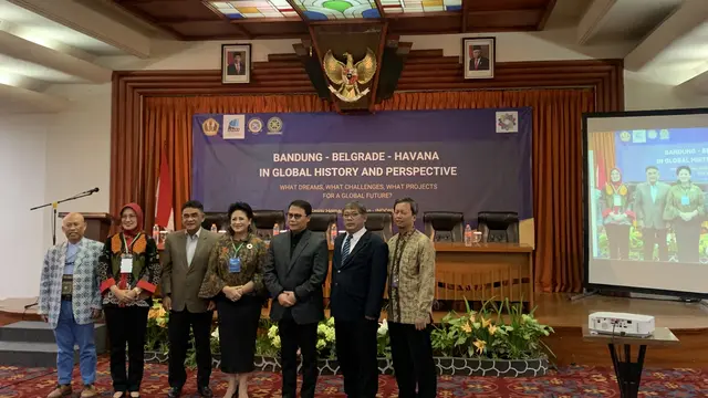 Para akademisi mancanegara berkumpul di Indonesia pada acara Bandung-Belgrade-Havana in Global History and Perspective pada 7-12 November 2022 (Liputan6.com/Delvira Hutabarat)