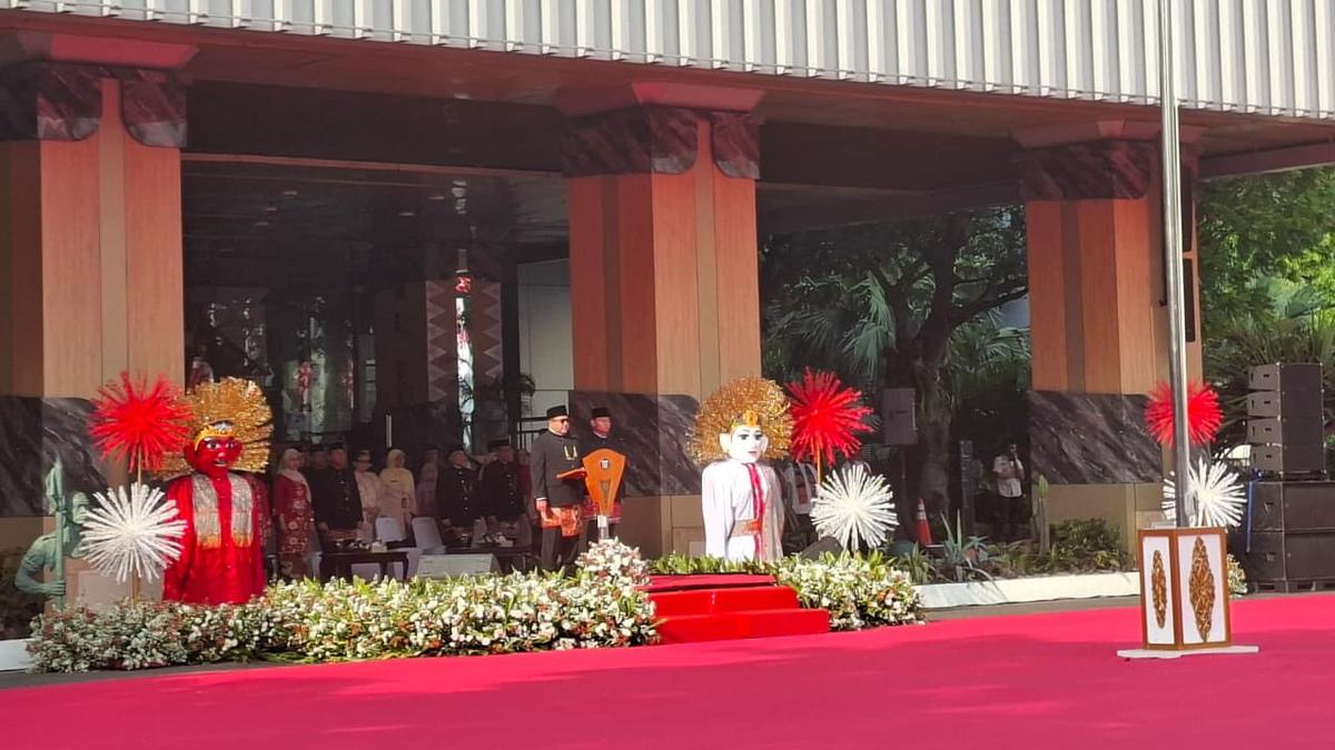 Pemprov DKI Bantu Sekolah Terdampak Bencana Sumatra, Rano Karno: Jakarta Tak Boleh Kehilangan Hati  #News