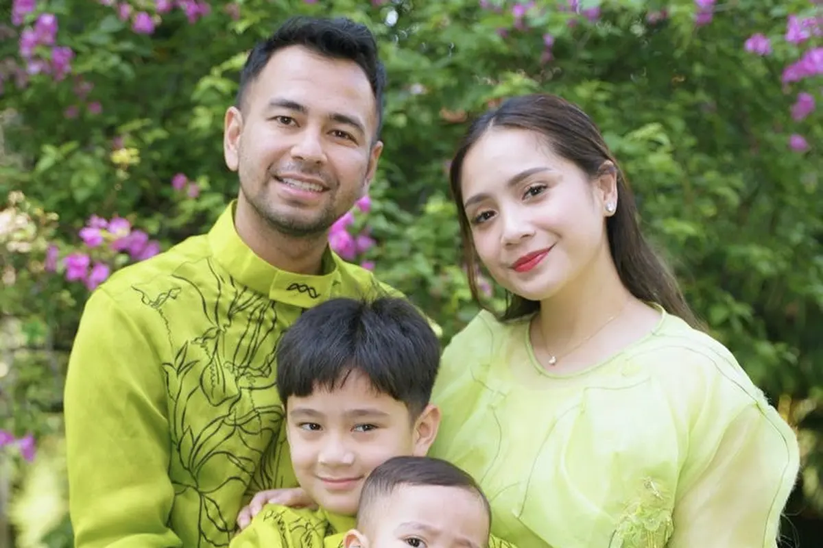 Potret Keluarga Raffi Ahmad dan Nagita saat Idul Adha