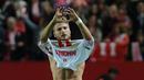 Ekspresi Ciro Immobile setelah mencetak gol ke gawang Real Madrid dalam laga La Liga Spanyol di Stadion Ramon Sanchez Pizjuan, Sevilla, Senin (9/11/2015) dini hari WIB. (AFP Photo/Cristina Quicler)