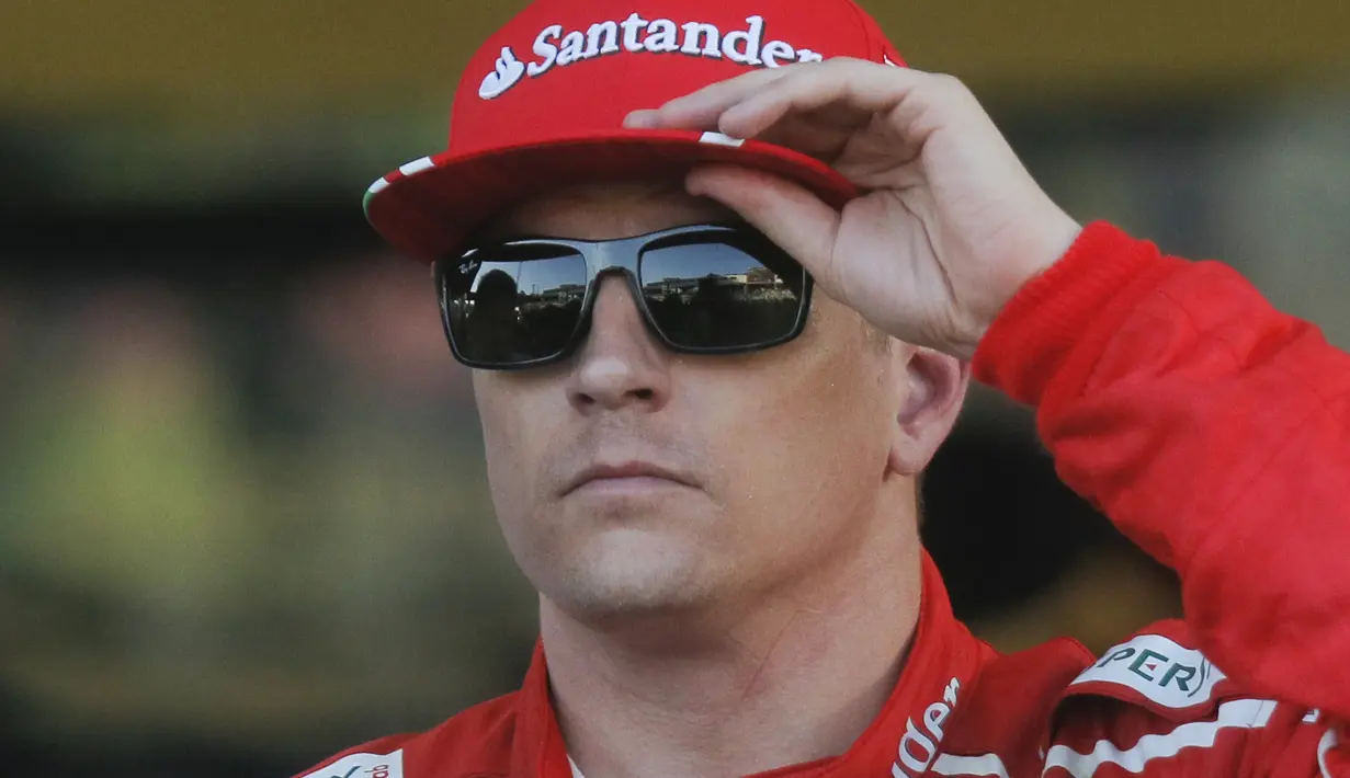 Pebalap Ferrari, Kimi Raikkonen bertengger pada posisi kelima klasemen sementara F1 dengan jumlah total 73 poin. Pada balapan F1 di Baku Kimi gagal meraih poin, Ia hanya finish pada urutan ke-14. (AP/Efrem Lukatsky)