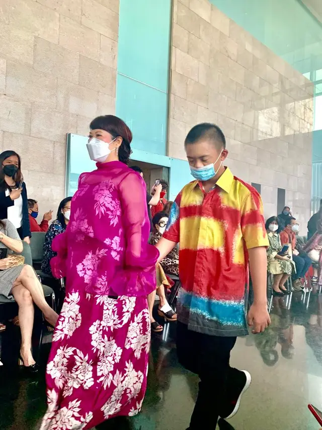 Aksi Memukau Anak-anak Down Syndrome Melenggang di Atas Catwalk