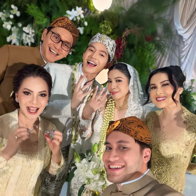 6 Potret Busana Elegan Addie MS dan Memes Dampingi Tristan Juliano Menikah