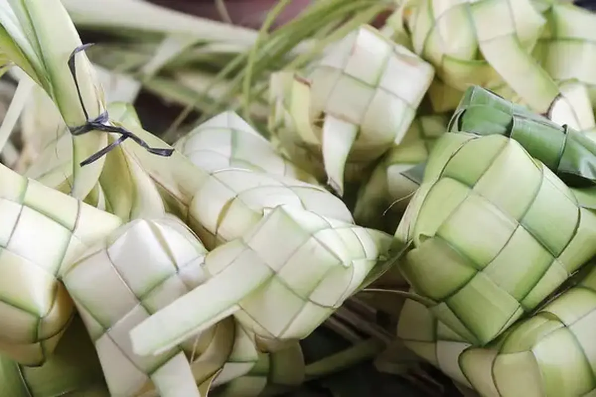 Cara Cepat Membuat Ketupat dalam 12 Menit, Wajib Dicoba di Rumah