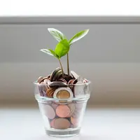 Simak risiko keuangan yang akan dihadapi apabila menunda investasi. (Foto: Unsplash.com/Michelle Henderson).