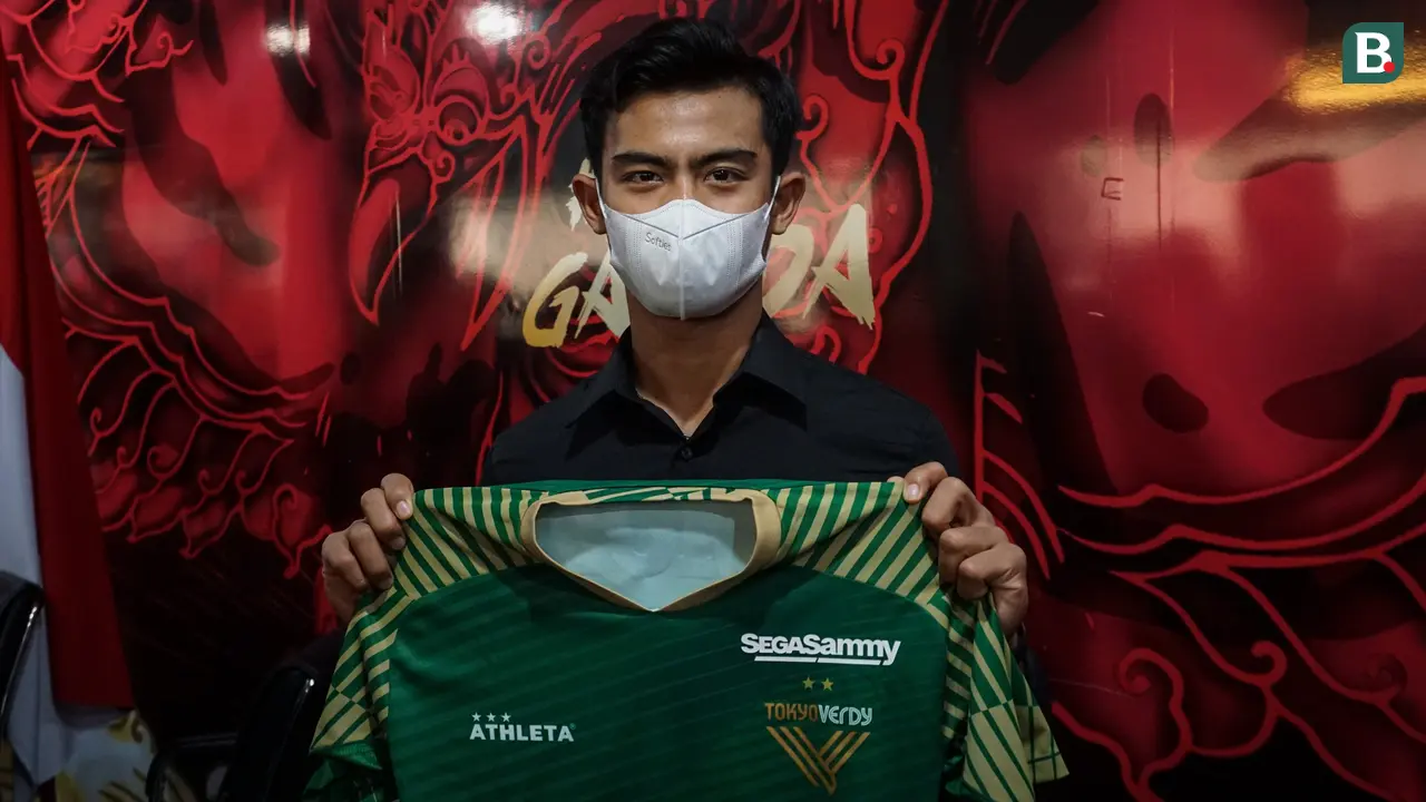 Foto: Siap Berlaga di Jepang, Pratama Arhan Pamer Pakai Kaos Tokyo Verdy