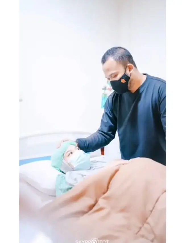 Melahirkan Anak Ketiga, Ini 7 Potret Perjalanan Kehamilan Marsha Natika