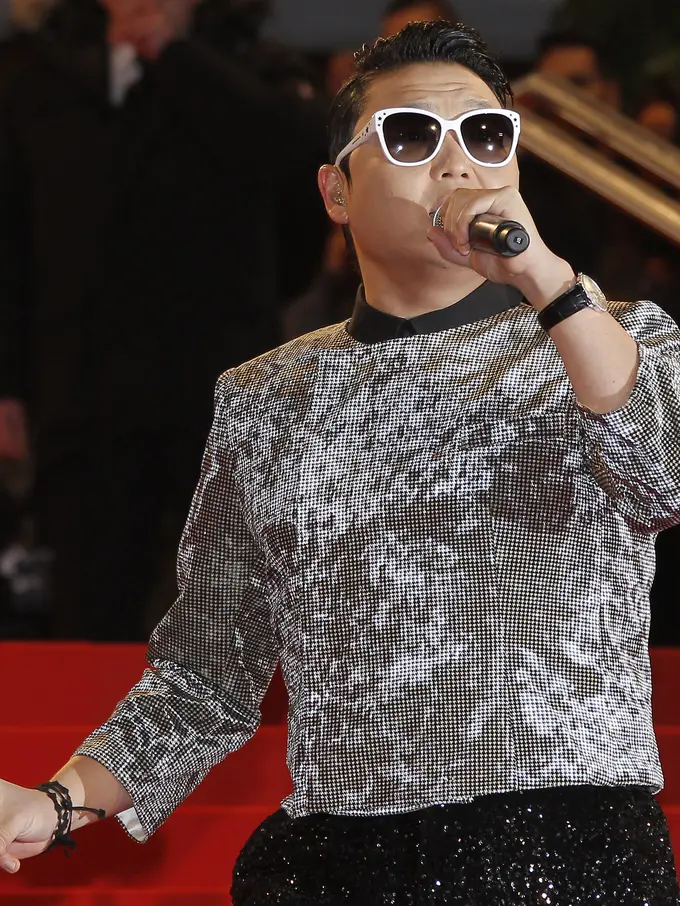 [Bintang] Psy