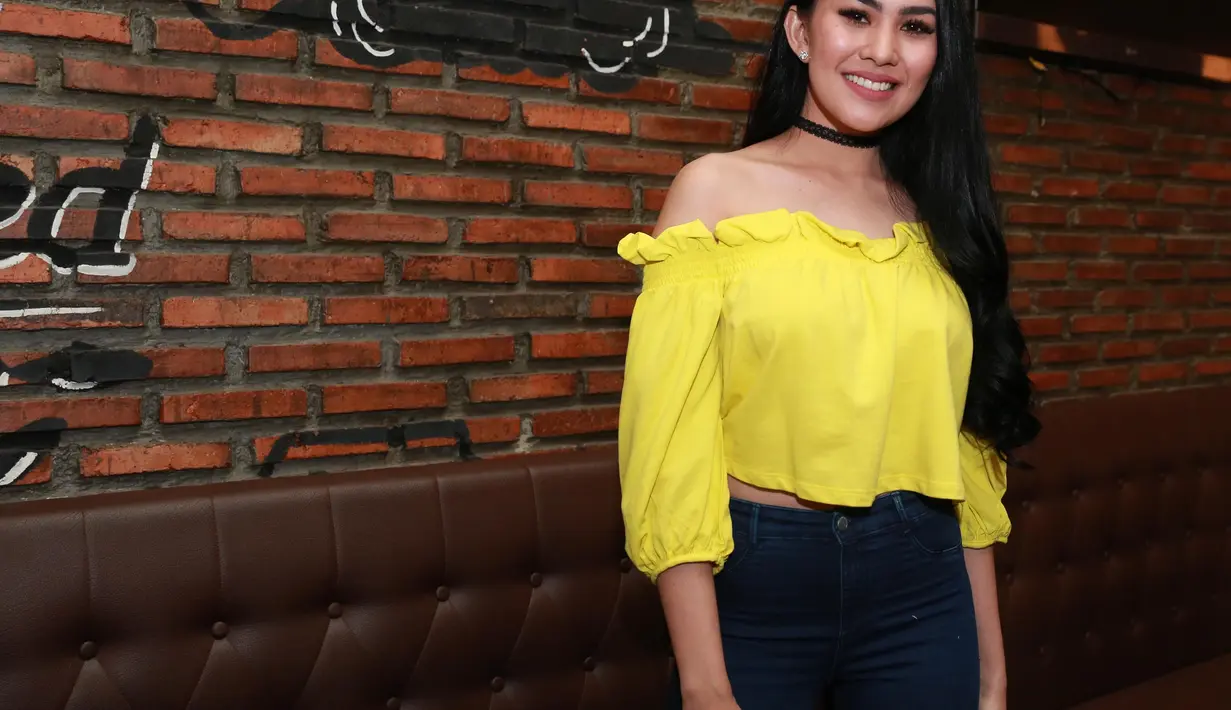 Presenter dan pemeran Kartika Putri diberi kebebasan dalam sebuah sitkom. Kartika dulu yang dikenal nyablak dan ceplas ceplos itu akan kembali setelah ditinggalkan akibat permintaan pacar yang kini telah menjadi mantannya. (Nurwahyunan/Bintang.com)