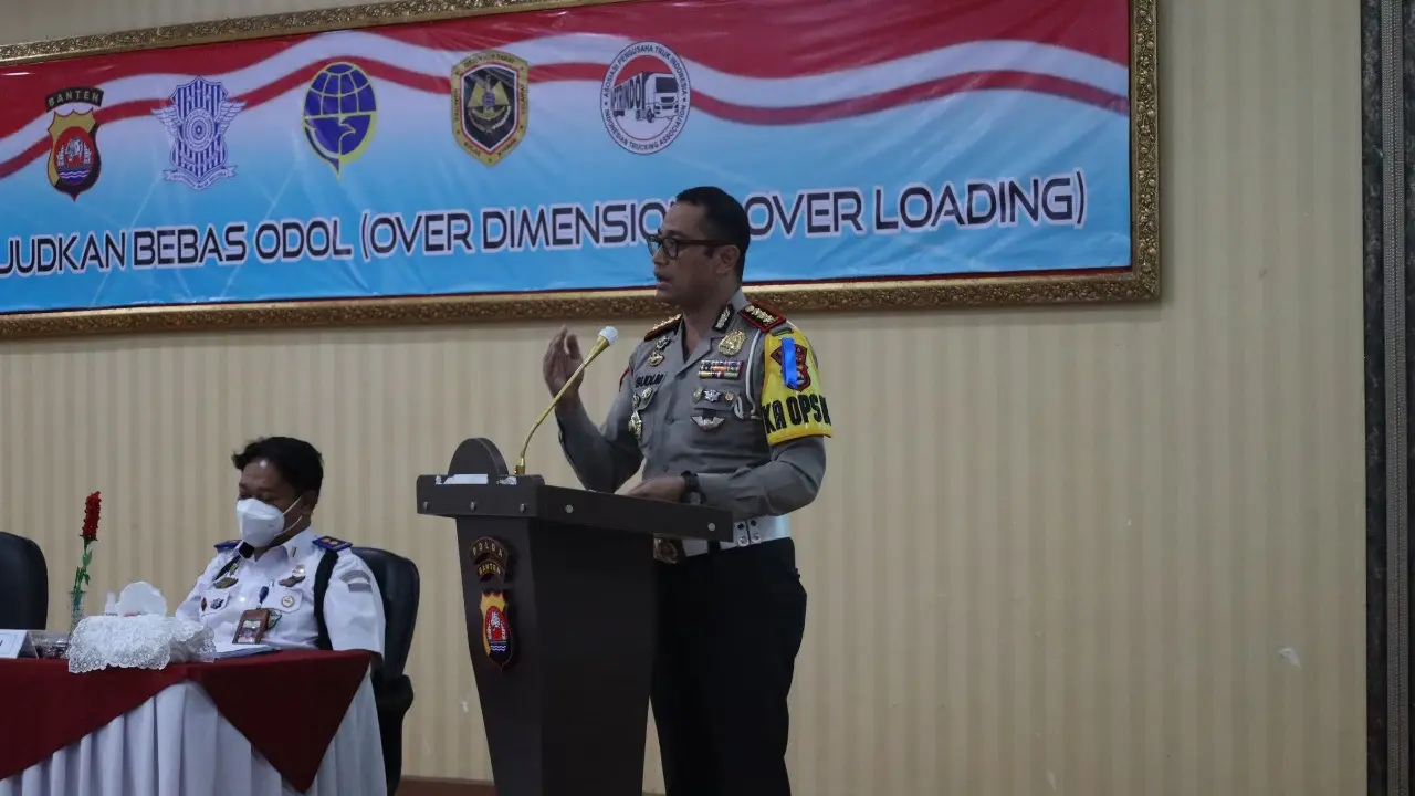 Dirlantas Polda Banten, Kombes Pol Budi Mulyanto, sedang menyiapkan strategi menghadapi mudik Idul Fitri 2022. (Kamis, 10/03/2022). (Dokumentasi Polda Banten).