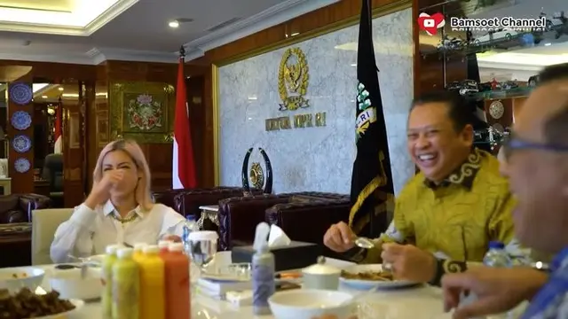 Jessica Iskandar dan Bambang Soesatyo (YouTube/ Bamsoet Channel via Merdeka.com)