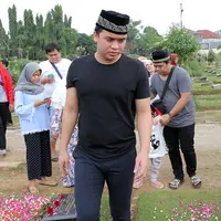 Billy Syahputra