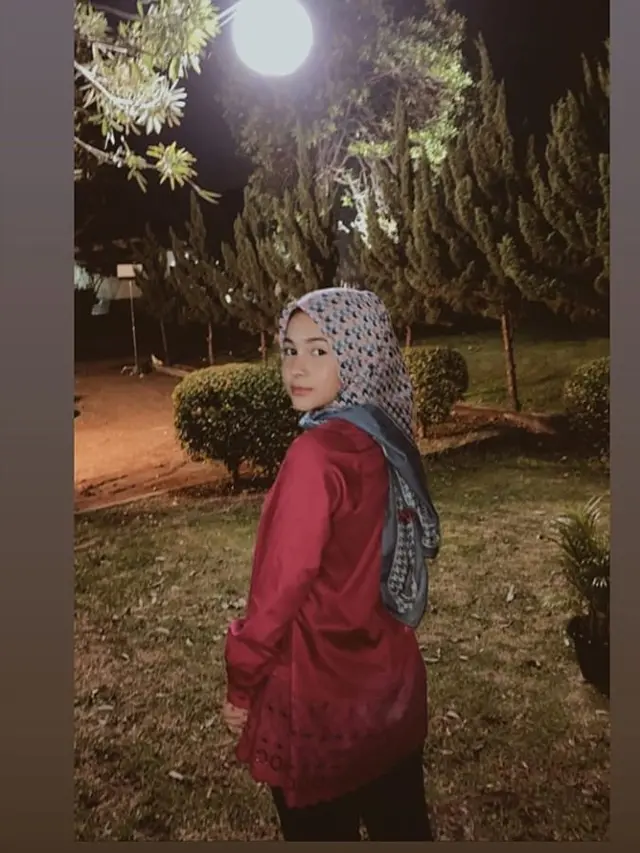 6 Potret Sandrinna Michelle Pakai Hijab, Disebut Mirip Irish Bella