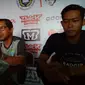 Pelatih Persela Lamongan, Aji Santoso (tengah) (Liputan6.com / Musthofa Aldo)