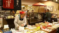 Ilustrasi toko manisan Jepang (dok.wikimedia commons)