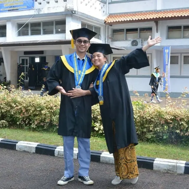 Adu Akting di Dewi Rindu, Ini 7 Potret Kompak Angela Gilsha dan Achmad Megantara