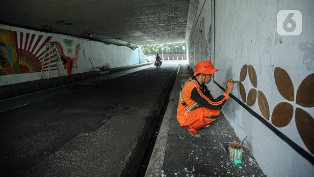 Pembuatan Mural Kolong Semanggi