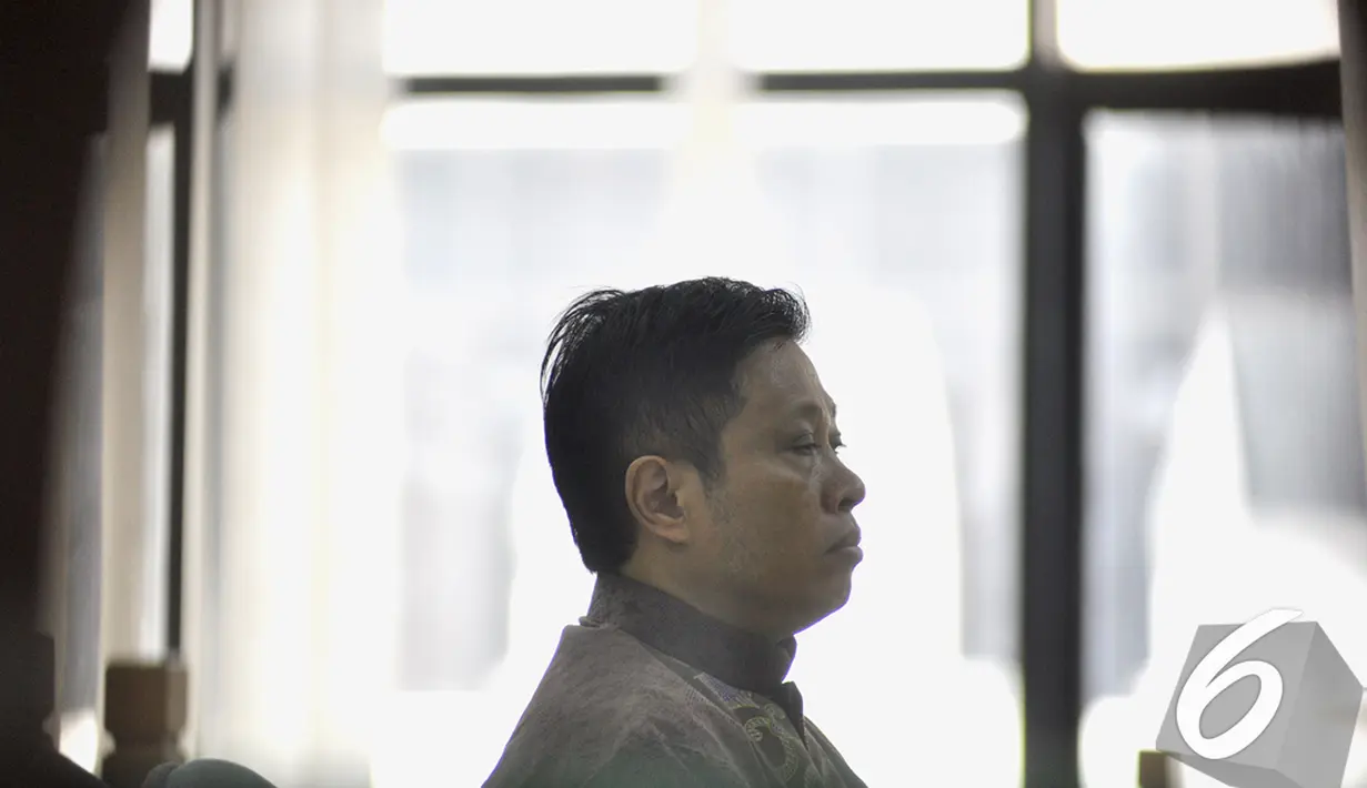 Machfud Suroso adalah Direktur Utama PT Dutasari Citralaras yang menjadi terdakwa kasus korupsi Hambalang, Pengadilan Tipikor, Jakarta, Kamis (18/12/2014). (Liputan6.com/Miftahul Hayat)