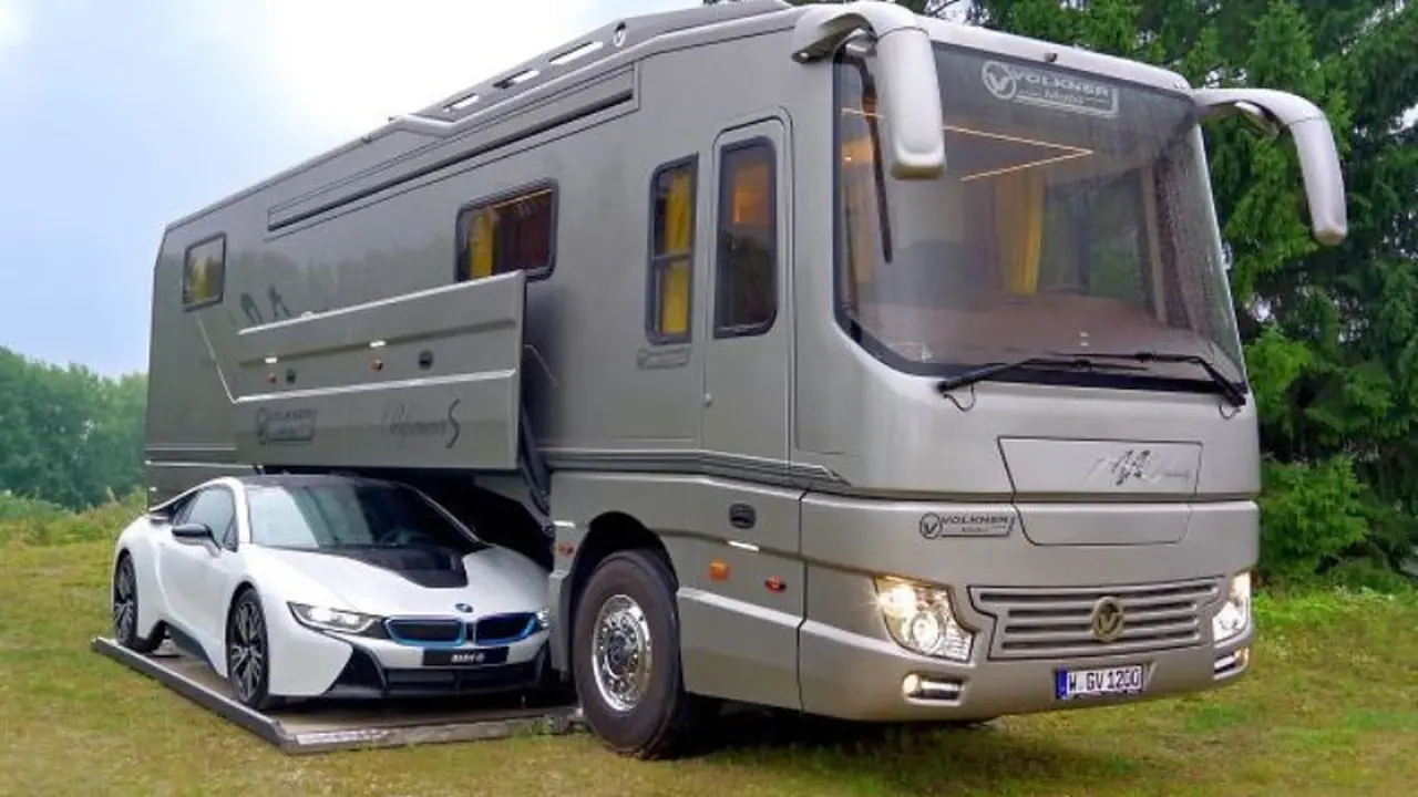 Mobil Rumah Paling Mewah, Bak Hotel Bintang 5 Berjalan