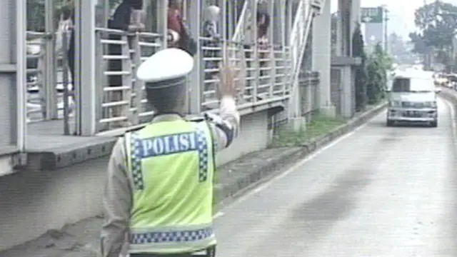 [VIDEO] Oknum Aparat & Mobil Kemenkumham Terjaring Razia Busway