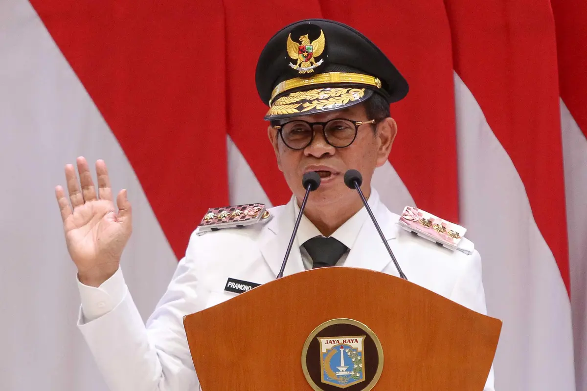 Pramono Anung Serah Terima Jabatan di Balai Kota Jakarta