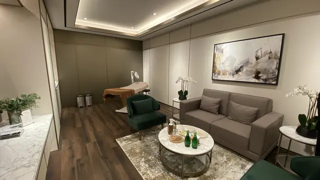 Perawatan wajah hingga rambut di  ERHA Central Iskandarsyah