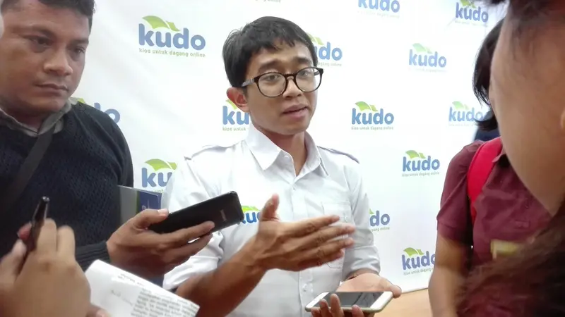 COO Kudo, Agung Nugroho (Berkacamata) - Liputan6.com/Mochamad Wahyu Hidayat