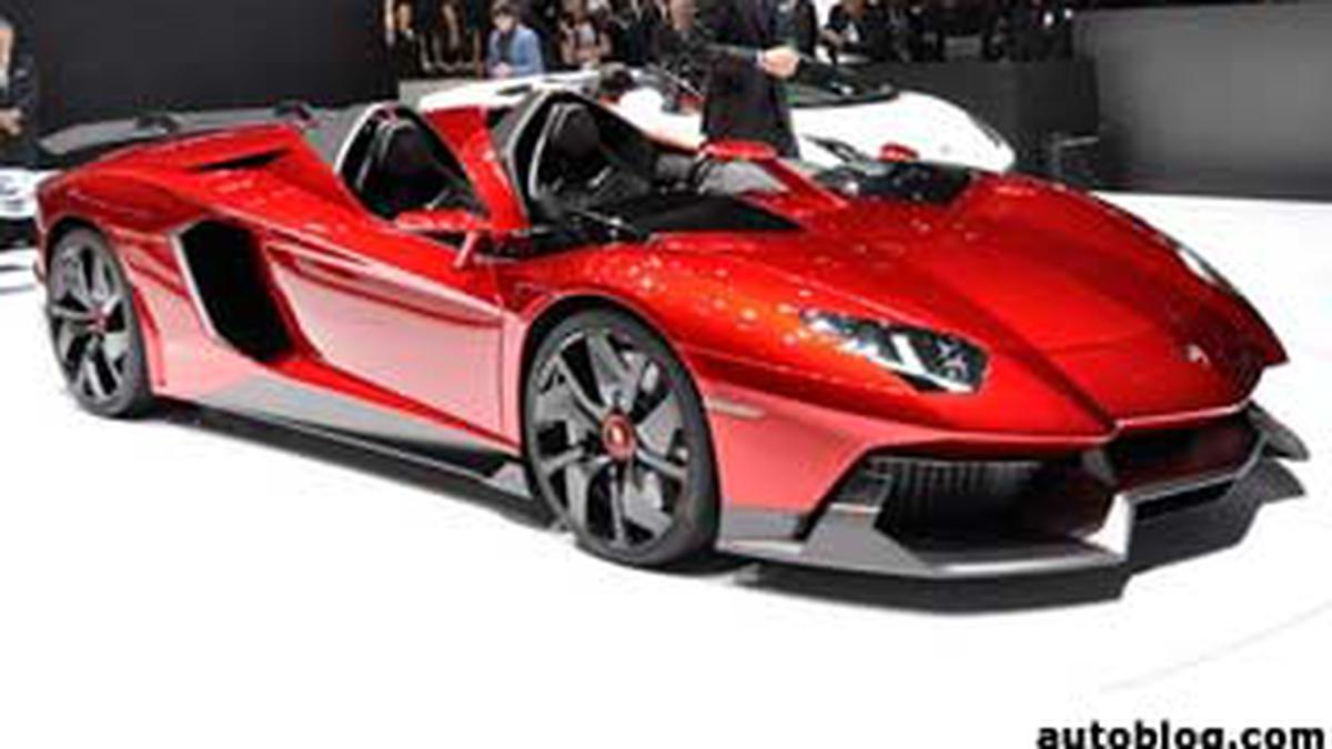 Aventador J Memukau Dunia Otomotif