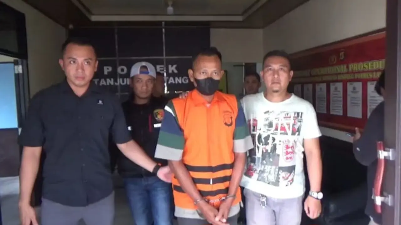 Cahyo (45) tersangka pembunuh seorang janda di Lampung Selatan, Lampung.  Foto (Istimewa).