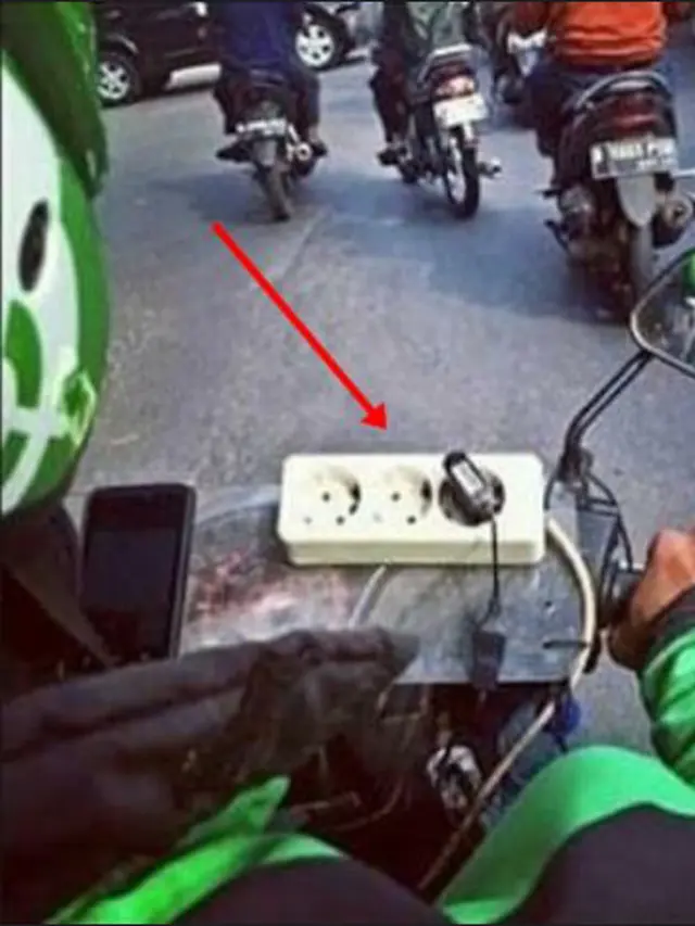 12 Potret Nyeleneh Orang Indonesia Pakai Barang Elektronik, Bikin Nyengir Geli