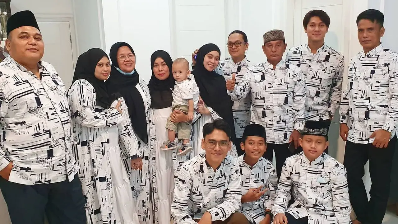 6 Momen Kumpul Keluarga Besar Lesty Kejora dan Rizky Billar, Makin Serius