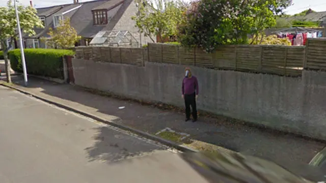 5 Hal Aneh di Google StreetView, UFO hingga Manusia Kepala Kuda