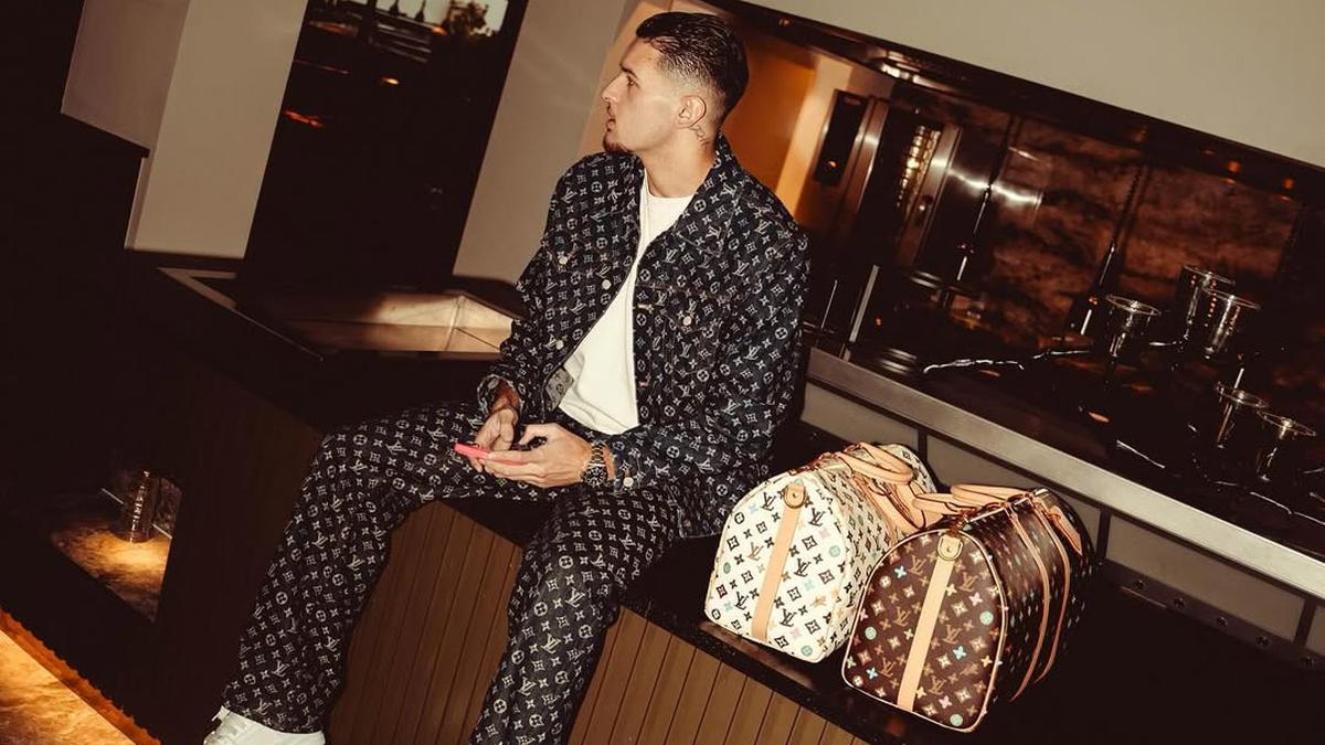 Gaya Serba Branded Justin Hubner yang Terseret Kontroversi Jennifer Coppen