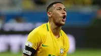 Neymar merayakan golnya ke gawang Argentina pada laga kualifikasi iala Dunia zona Amerika Selatan di Mineirao stadium, Belo Horizonte, Brasil, (10/11/16). (REUTERS/Cristiane Mattos) 