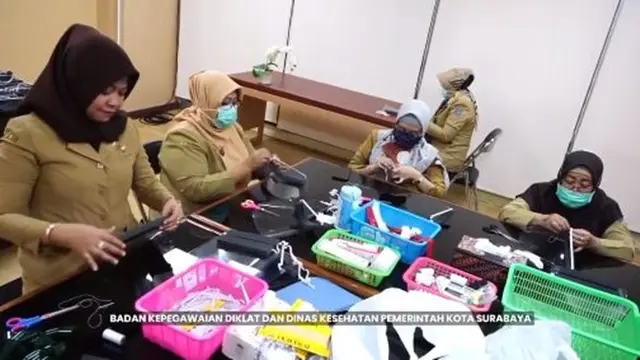 6 Potret Pembuatan Alat Pelindung Diri dan Masker oleh Pemerintah Kota Surabaya