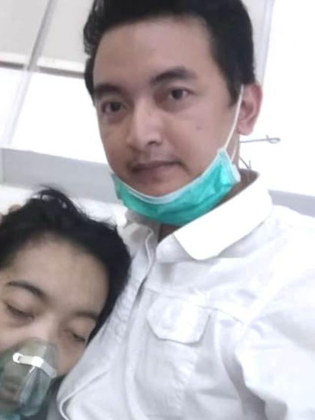 Alan Tito, usai menikahi Daslina dalam kondisi sakit parah.(Liputan6.com/Ahmad Akbar Fua)