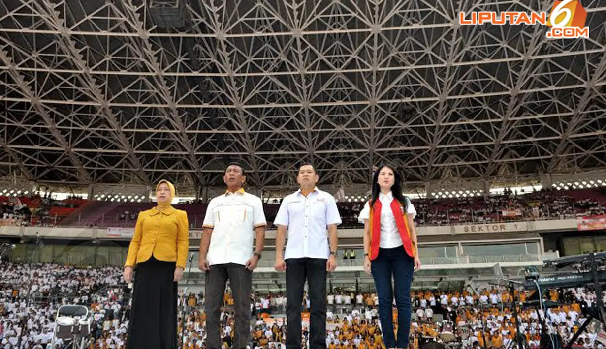  Kampanye yang diselenggarakan Sabtu (05/04/14) dihadiri oleh ribuan simpatisan Hanura (Liputan6.com/Panji Diksana) 