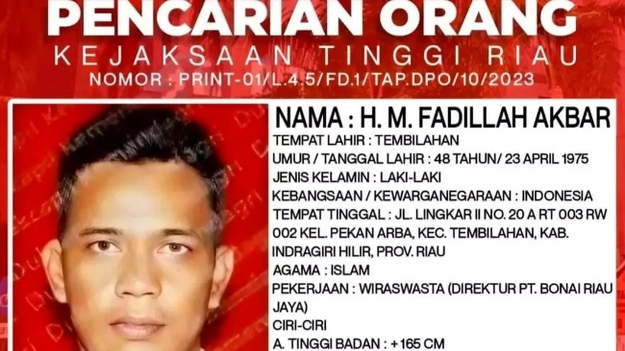 Foto buronan kasus korupsi pembangunan Jembatan Sungai Enok, Kabupaten Indragiri Hilir, yang disebar Kejati Riau.